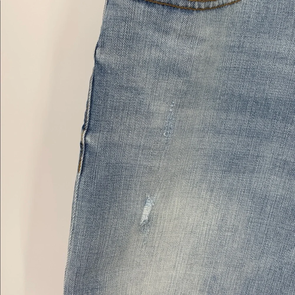 Cabi Austin denim jean shorts blue long Bermuda distressing stretch light new 2